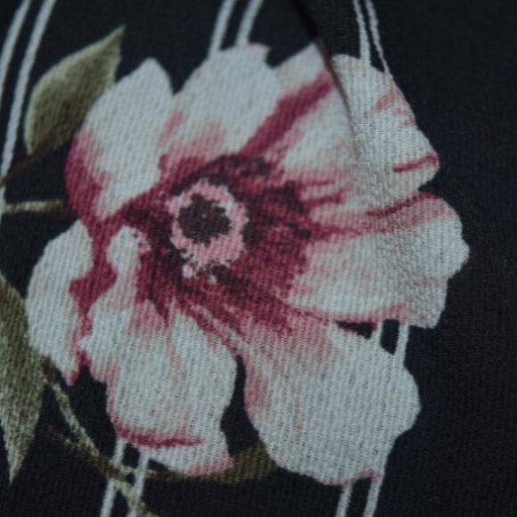 Zenobia Floral Blouse - Picture 5 of 5